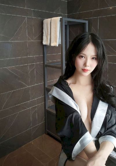 嫩模不雅视频_蓝光电影完整版在线观看