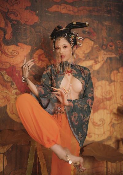 美女全光末满18勿进_BD手机在线看